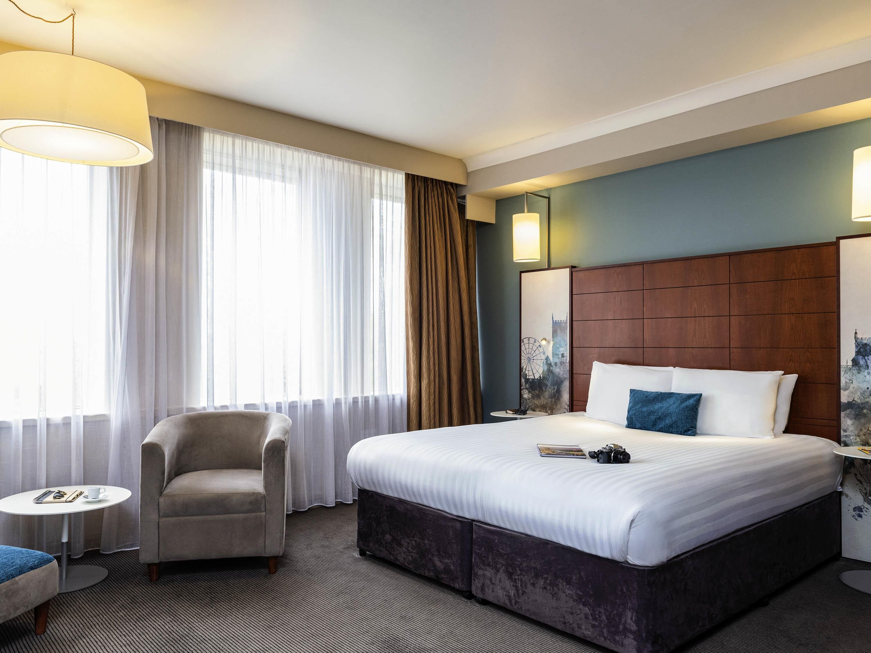 Superior Room, 1 King Bed (Spacious) | Egyptian cotton sheets, premium bedding, in-room safe, desk