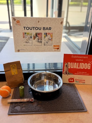 Pet-friendly amenities