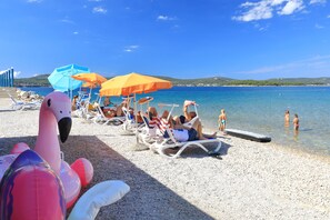 Beach nearby, 10 beach bars