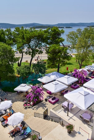 Poolside bar. Hotel Kornati Biograd