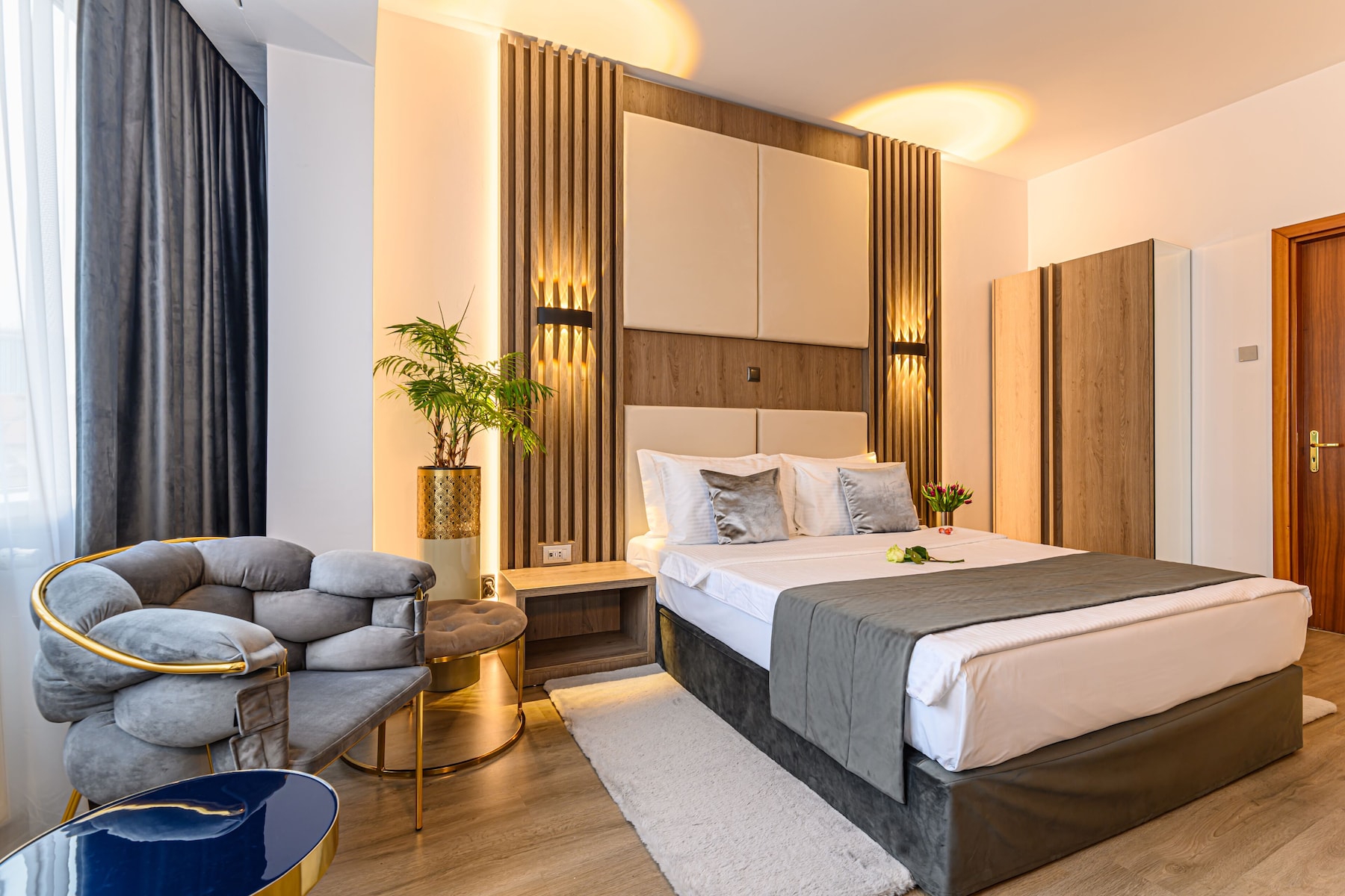 Superior-Zimmer | Bettwäsche aus ägyptischer Baumwolle, hochwertige Bettwaren, Minibar