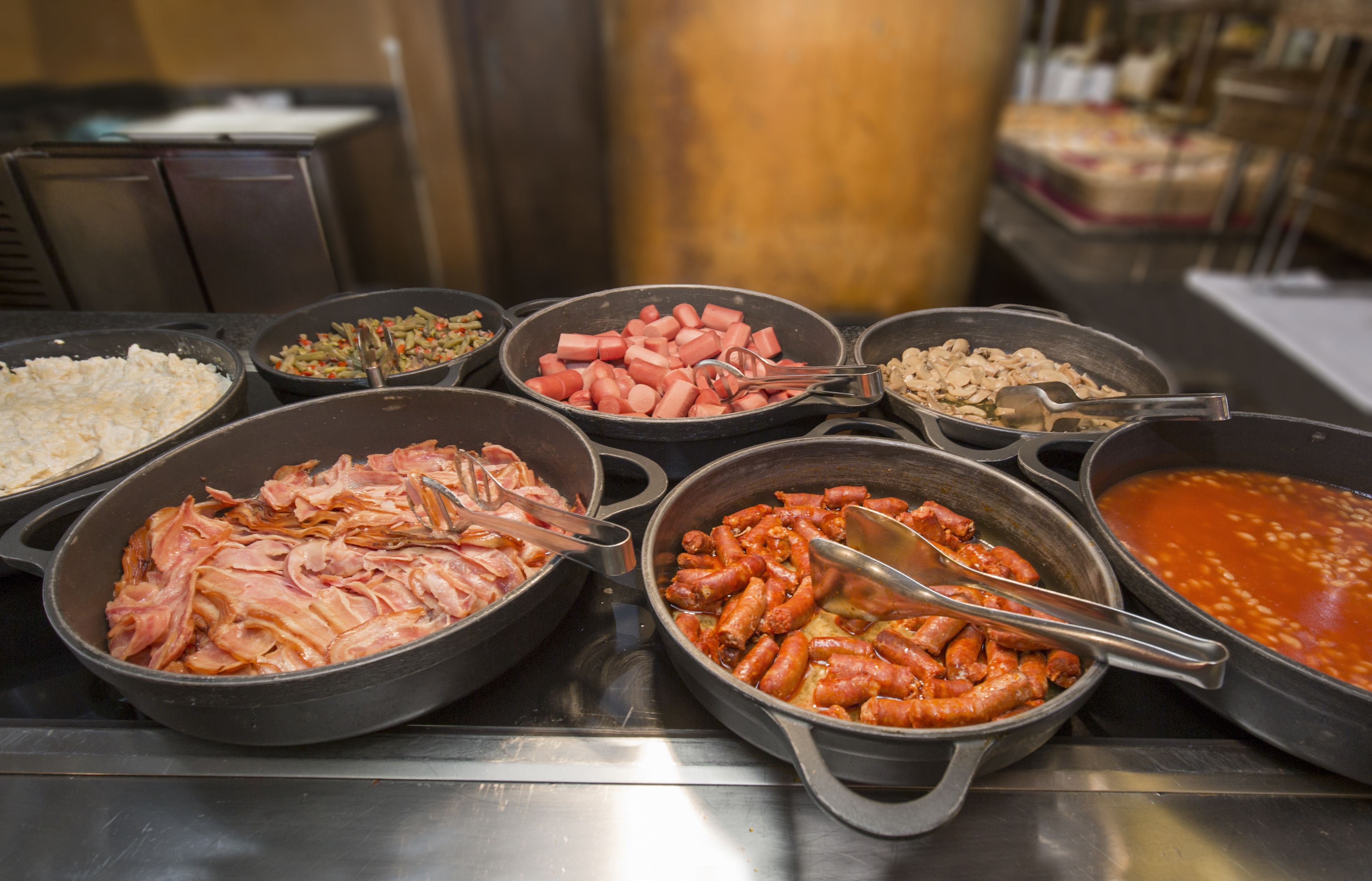 Daily buffet breakfast (EUR 14 per person)