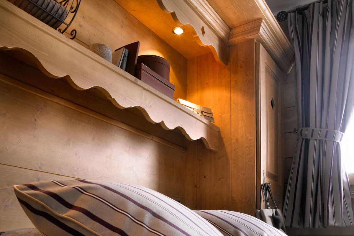 Insonorización, wifi gratis y ropa de cama