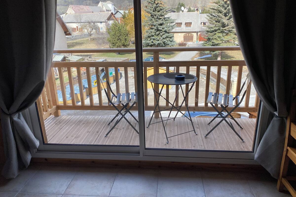 executive room | 1 bedroom, premium bedding, in-room safe, individually decorated