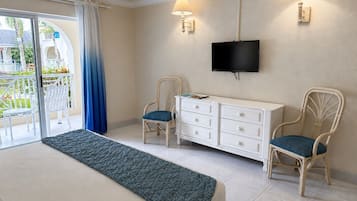 Kamar Superior, 1 Tempat Tidur King, balkon, pemandangan kolam renang | Pemandangan balkon