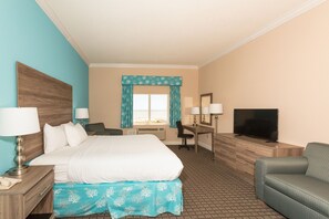 防过敏的被褥、办公桌、笔记本电脑工作区、熨斗/熨衣板