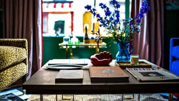 Sala de estar en el lobby