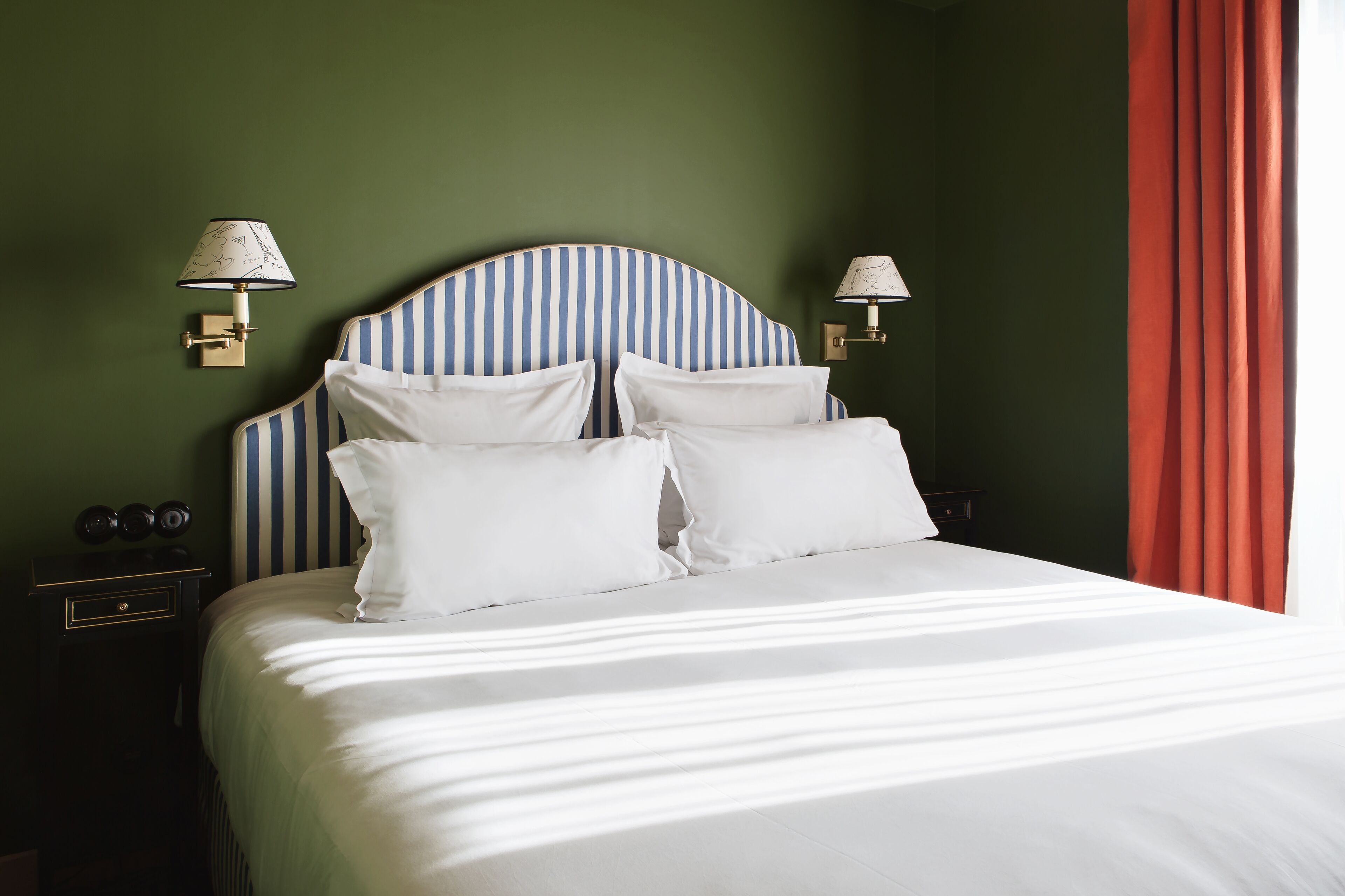 standard double room | premium bedding, memory-foam beds, minibar, in-room safe