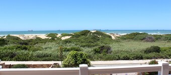 Bluewater Beachfront Guesthouse