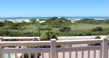 Bluewater Beachfront Guesthouse