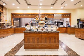 Daily buffet breakfast for a fee