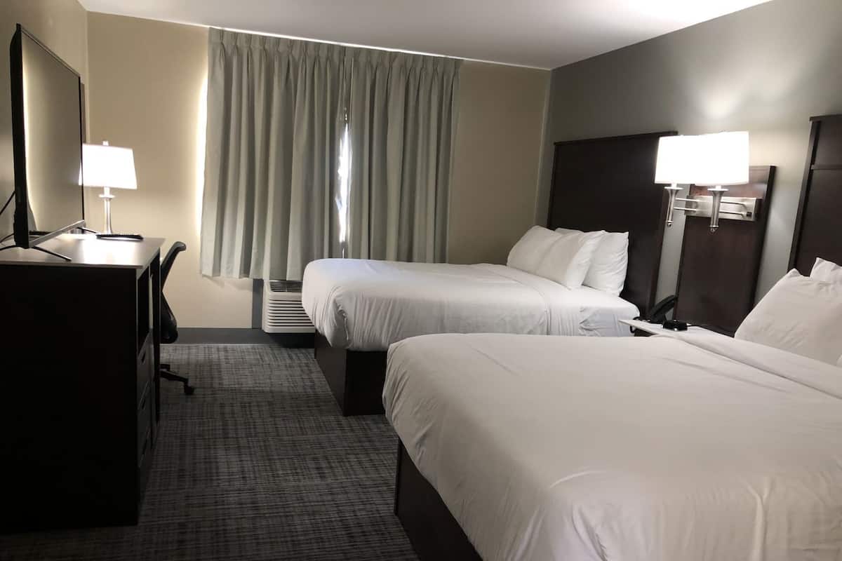 Bureau, espace de travail pour ordinateur portable, rideaux occultants