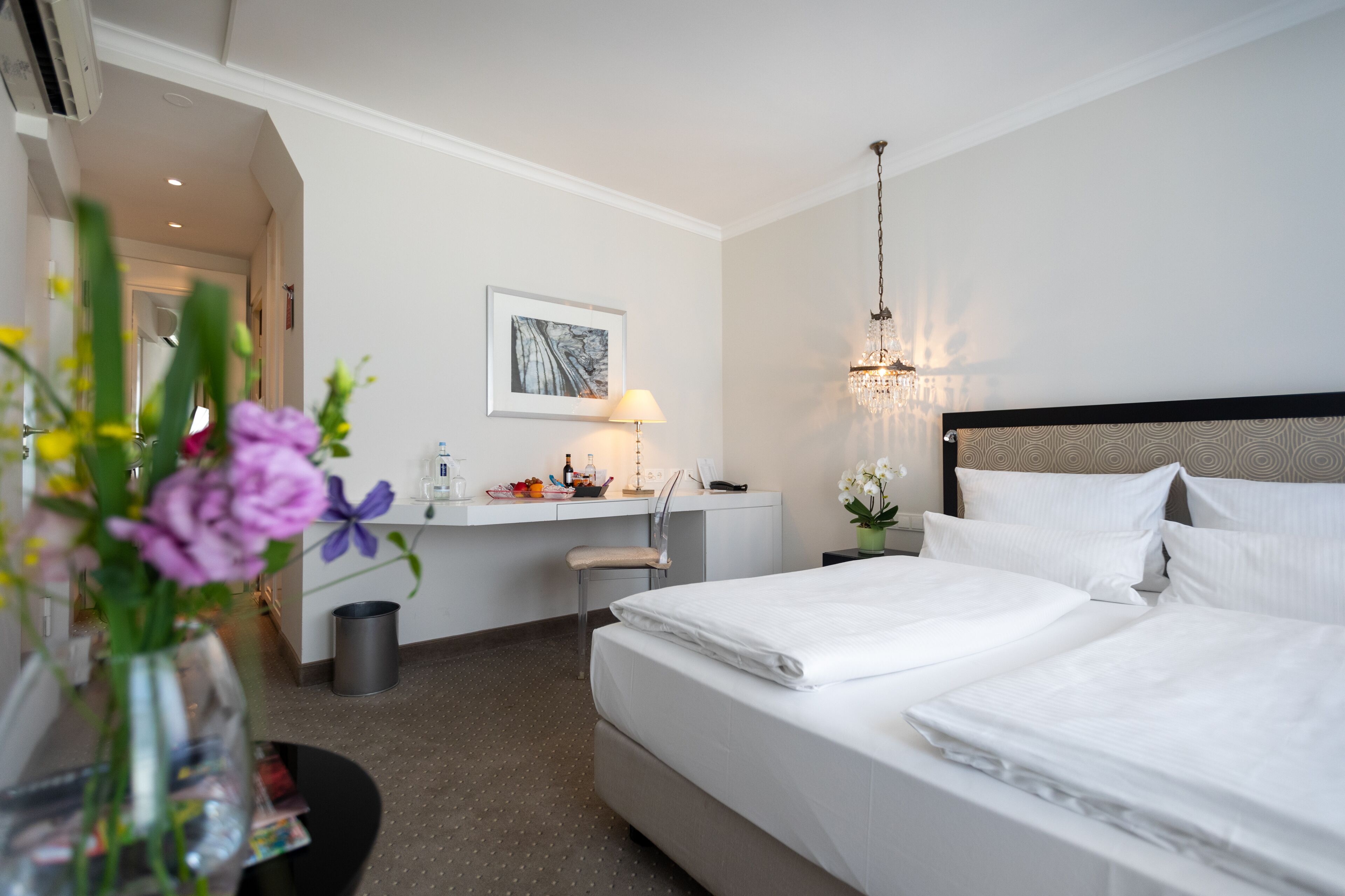 superior double room | hypo-allergenic bedding, minibar, in-room safe, desk