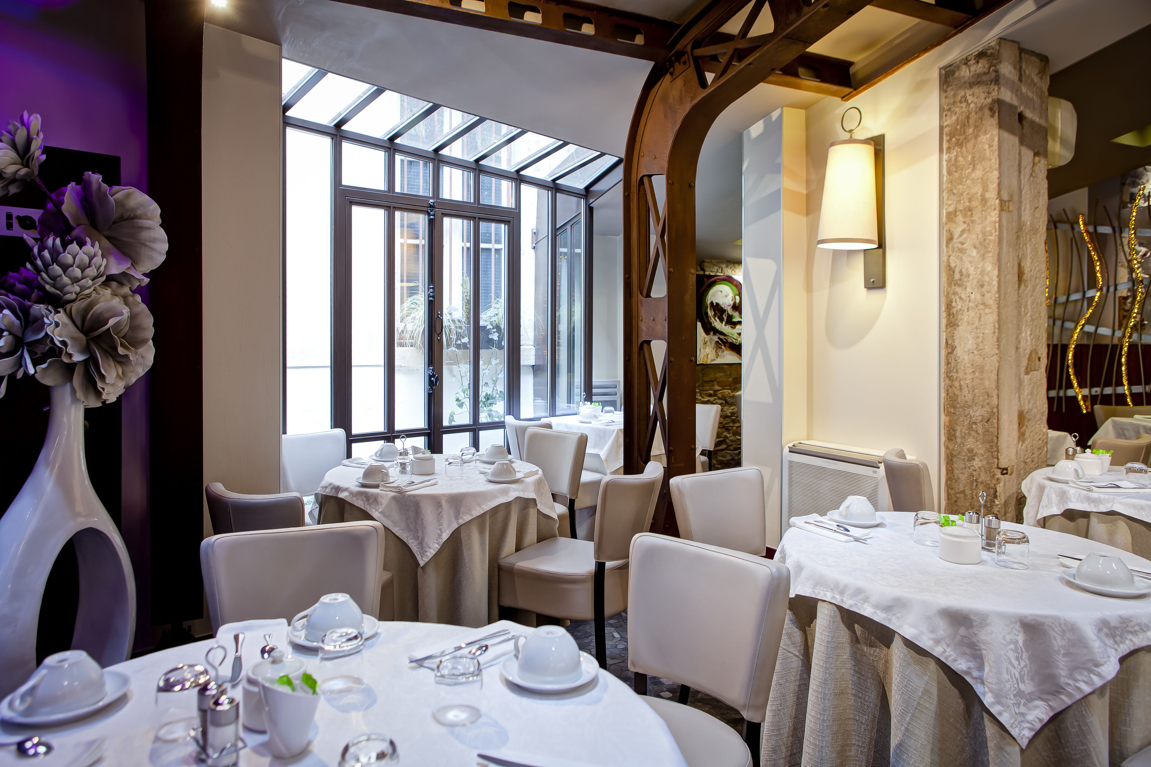 daily buffet breakfast (eur 19 per person)