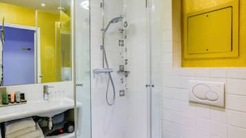 Family room, 2 bedrooms  - Complimentary soft minibar, courtesy tray - digital press | Bathroom | Shower, free toiletries, hair dryer, towels