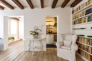 Appartamento, edificio separato (Vecellio) | Pasti in camera