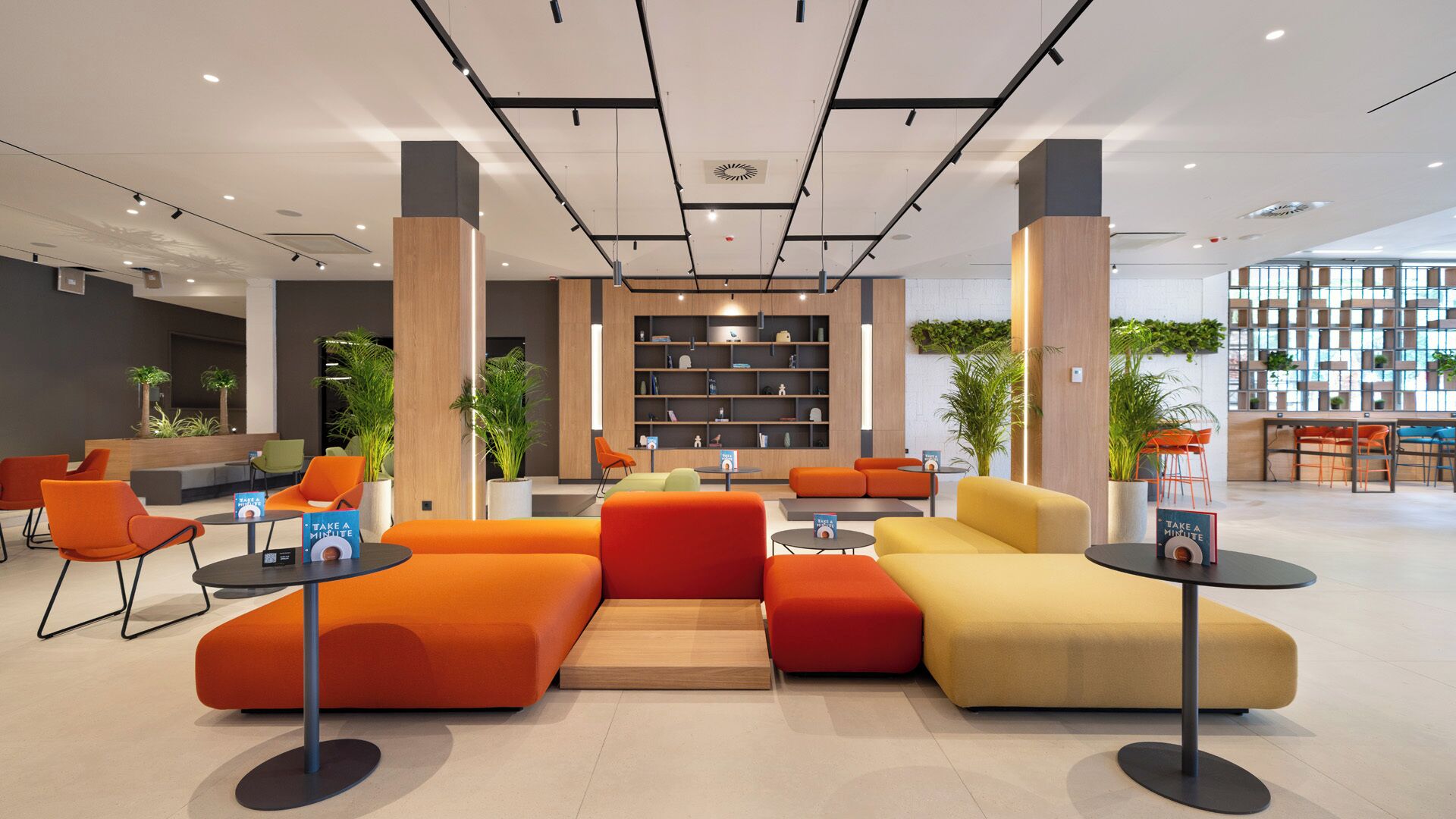 2 bars/lounges, beach bar