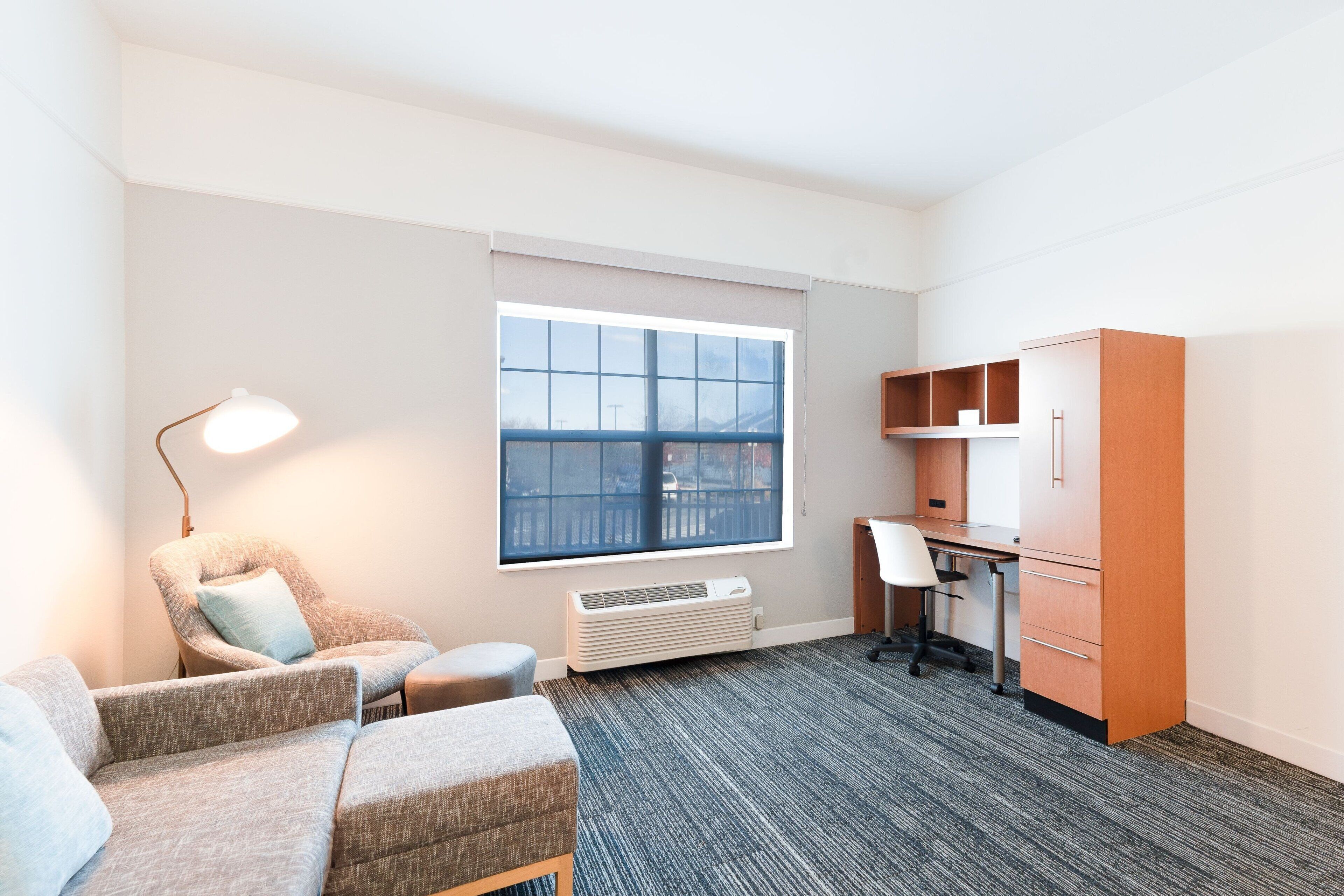 suite, 1 bedroom | 1 bedroom, desk, soundproofing, iron/ironing board
