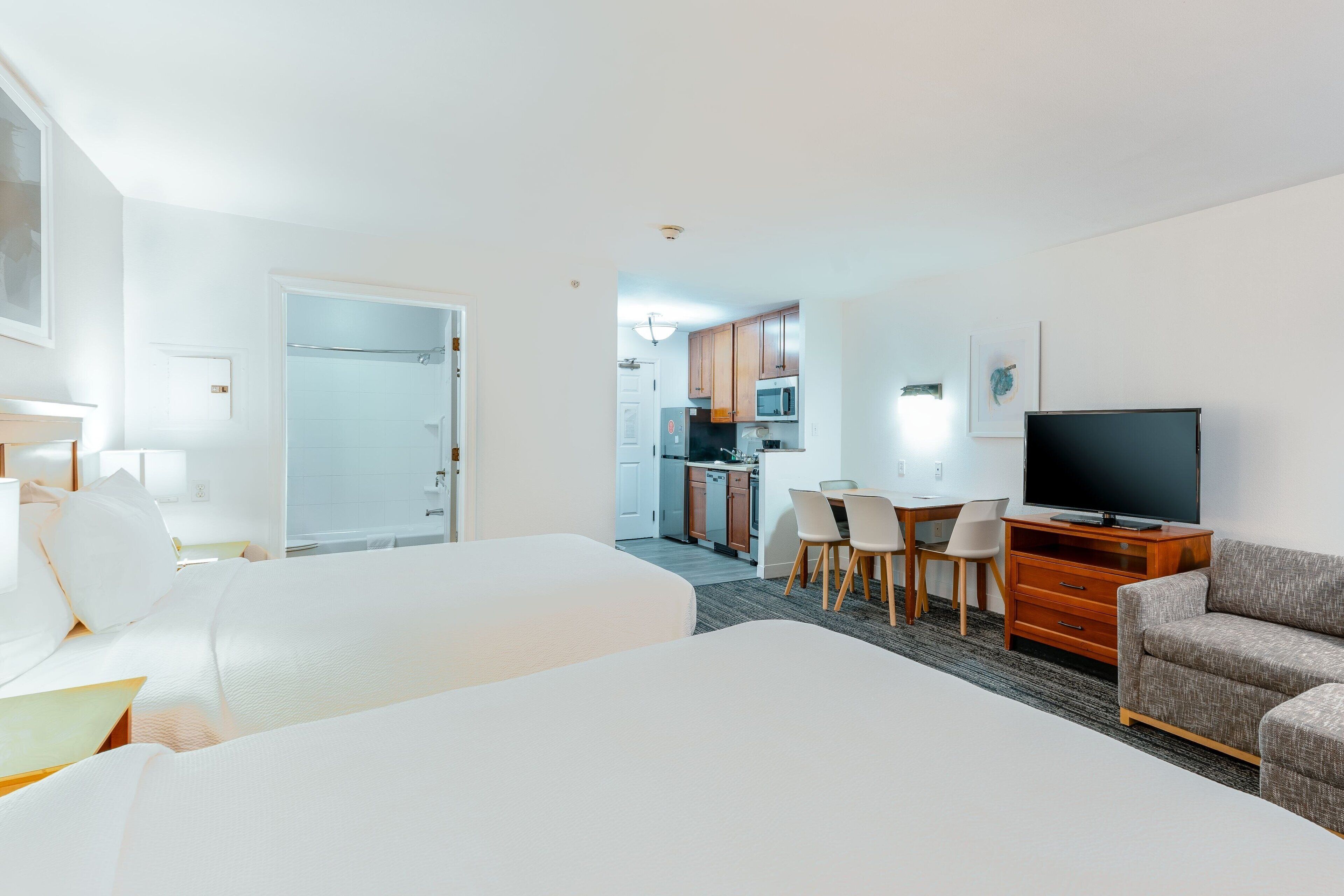 studio, multiple beds, non smoking | 1 bedroom, desk, soundproofing, iron/ironing board