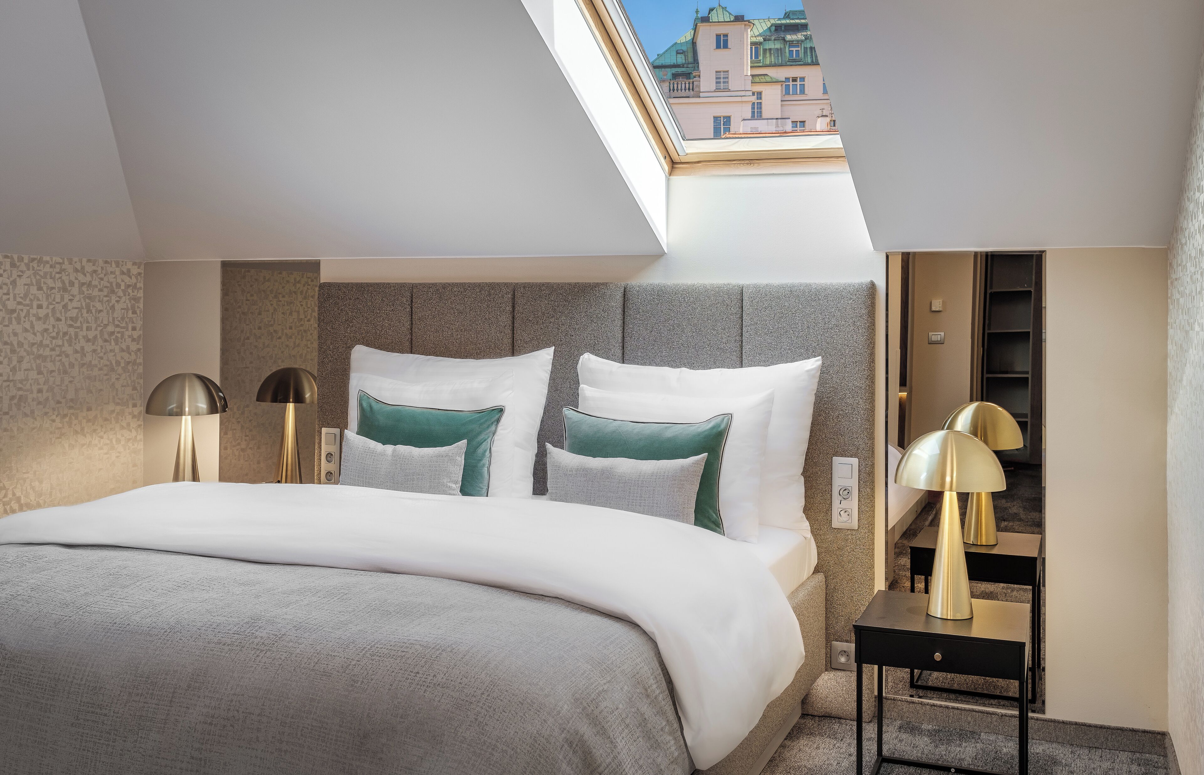 Photo - Maestro by Adrez