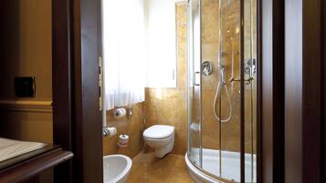 Einzelzimmer | Badezimmer
