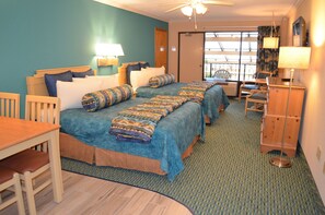 In-room safe, blackout drapes, iron/ironing board, bed sheets - Sun Viking Lodge (Daytona Beach Shores)