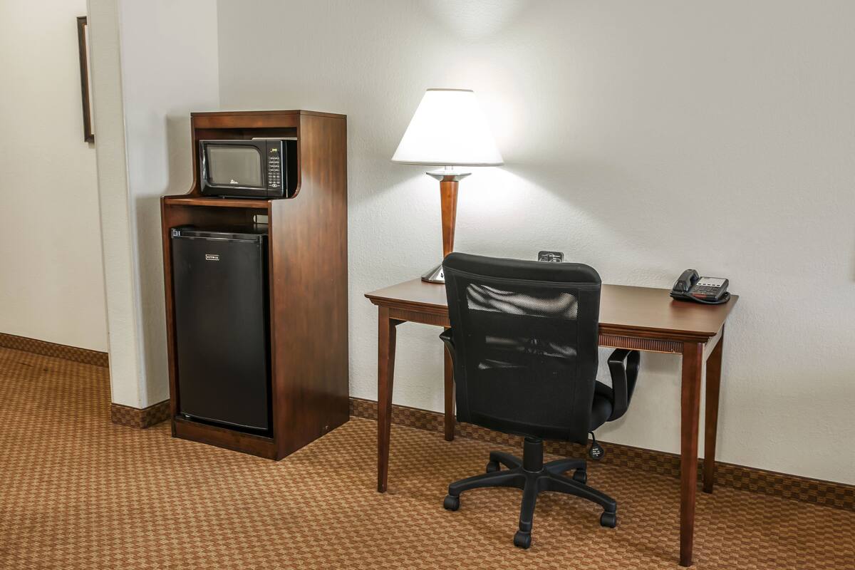 in-room business centre