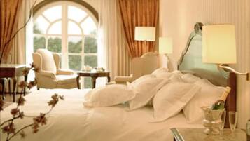 Suite Grand, 1 cama King size, vista al parque | 1 habitación, sábanas de algodón egipcio y ropa de cama de alta calidad