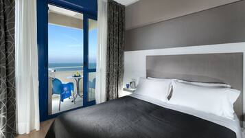 In-room safe, desk, laptop workspace, free WiFi