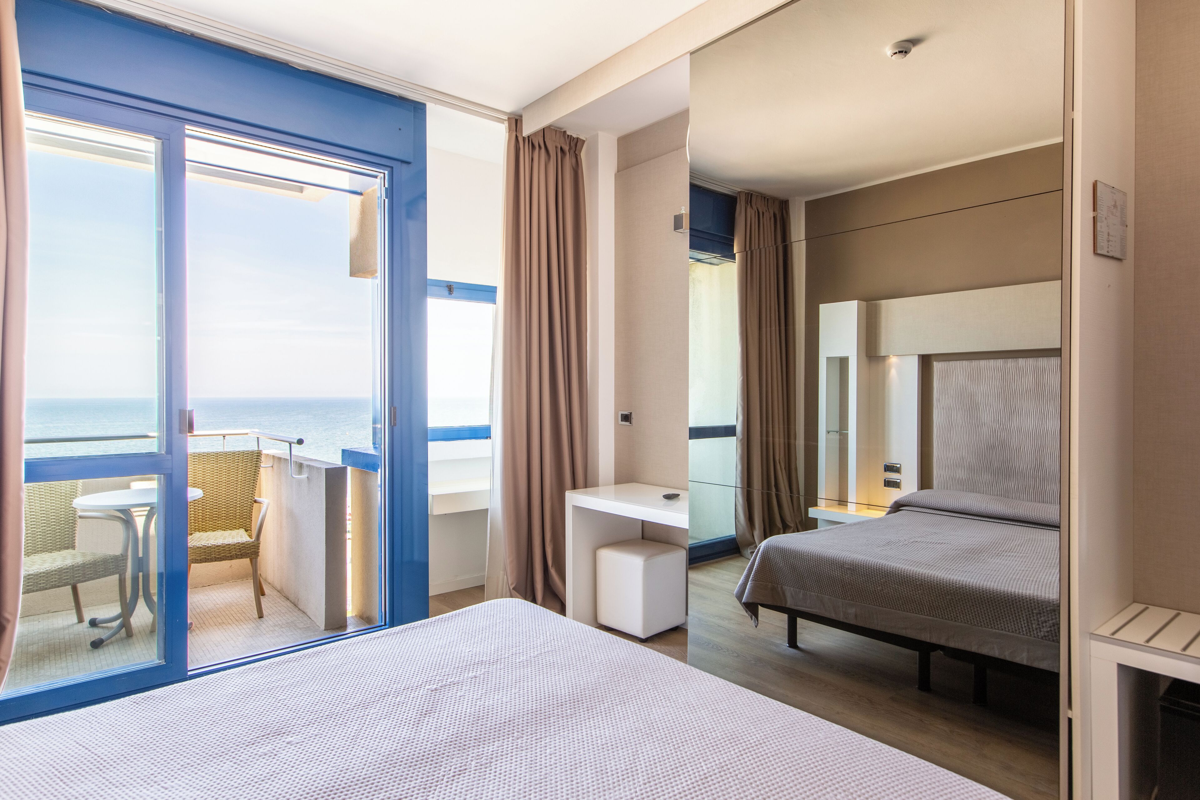 Deluxe Double Room | In-room safe, desk, laptop workspace, free WiFi