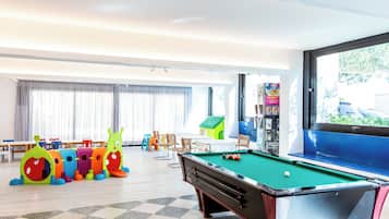 Children’s play area – indoor