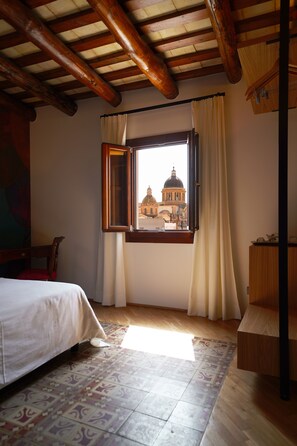 Junior Studio Suite | Hypo-allergenic bedding, minibar, in-room safe, individually decorated - Hotel Carmine (Marsala)