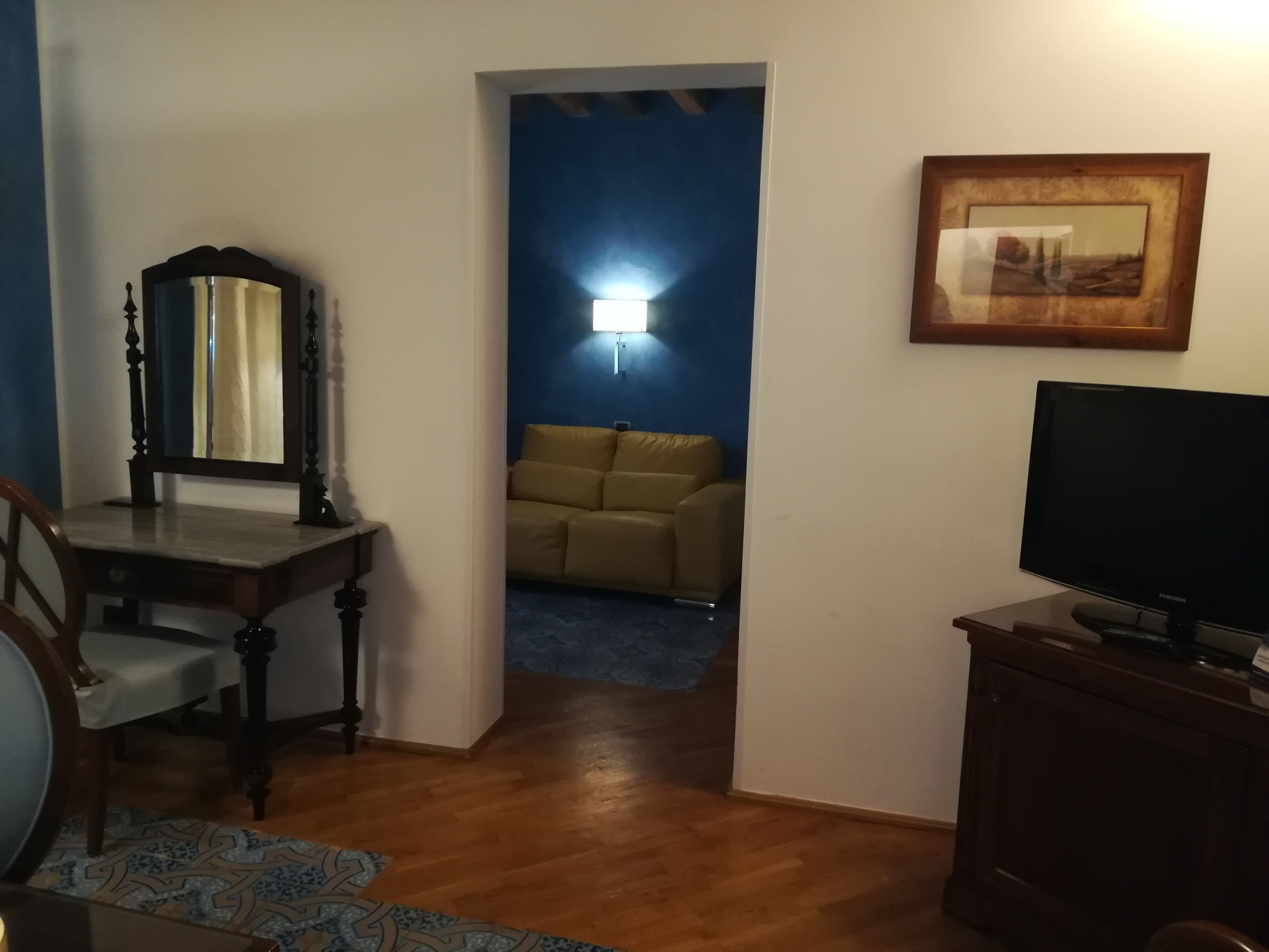 deluxe suite | 1 bedroom, hypo-allergenic bedding, minibar, in-room safe