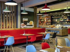 Daily continental breakfast for a fee - Ibis Istanbul Zeytinburnu (Istanbul)