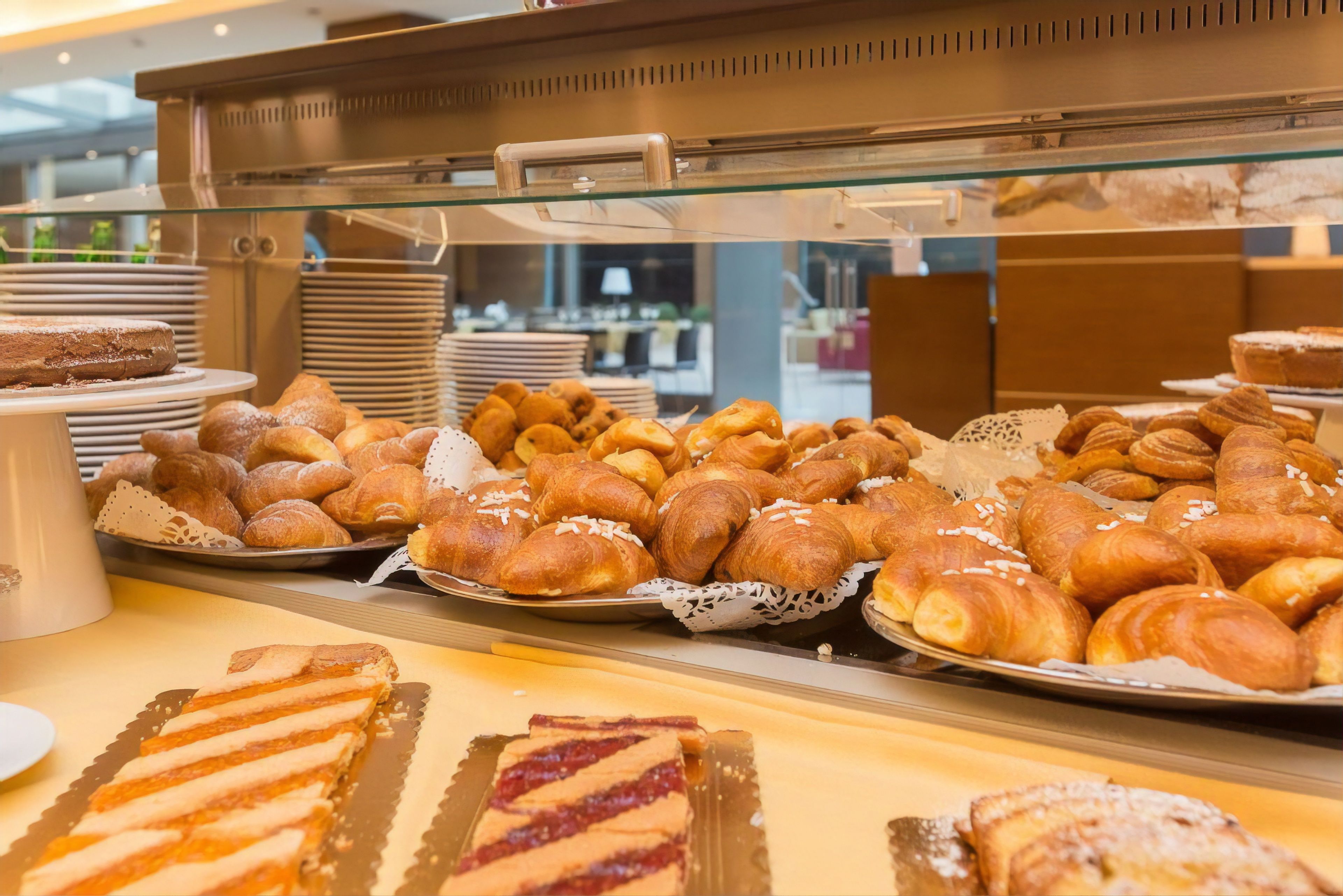 Daily buffet breakfast (EUR 10 per person)