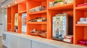 Daily buffet breakfast (EUR 9.90 per person)