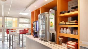 Daily buffet breakfast (EUR 6.90 per person)