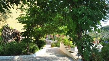 Enceinte de lâhĂ©bergement