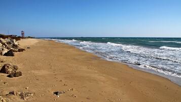 In StrandnÀhe, Schnorcheln, Motorbootfahrt, Angeln