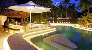 2 outdoor pools, pool umbrellas, pool loungers