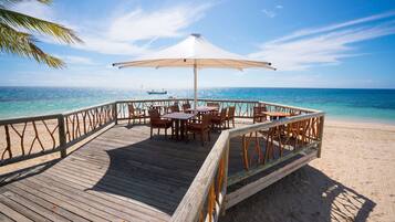 4 restaurants, spécialités Cuisine à base de pizza