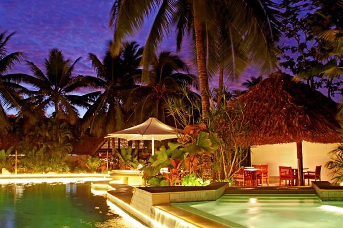 2 outdoor pools, pool umbrellas, pool loungers