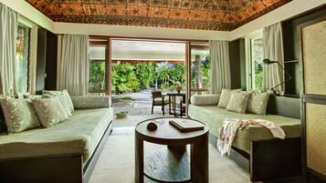 Room (Island Bure) | Living room | Table tennis, books