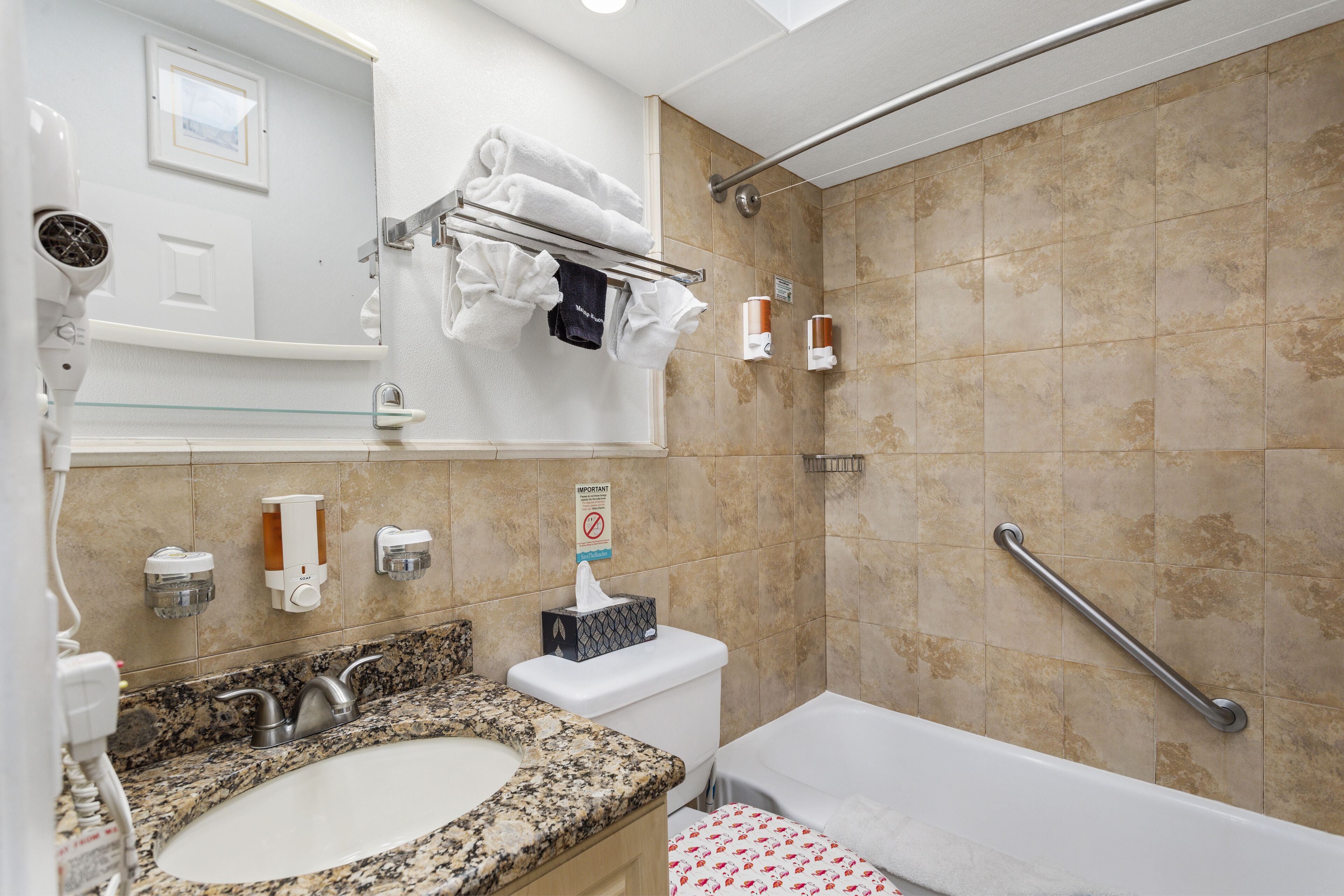 suite | bathroom | free toiletries, hair dryer, towels