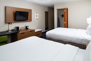 Egyptian cotton sheets, premium bedding, in-room safe, desk - Fairfield Inn & Suites by Marriott Greensboro Wendover (Greensboro)