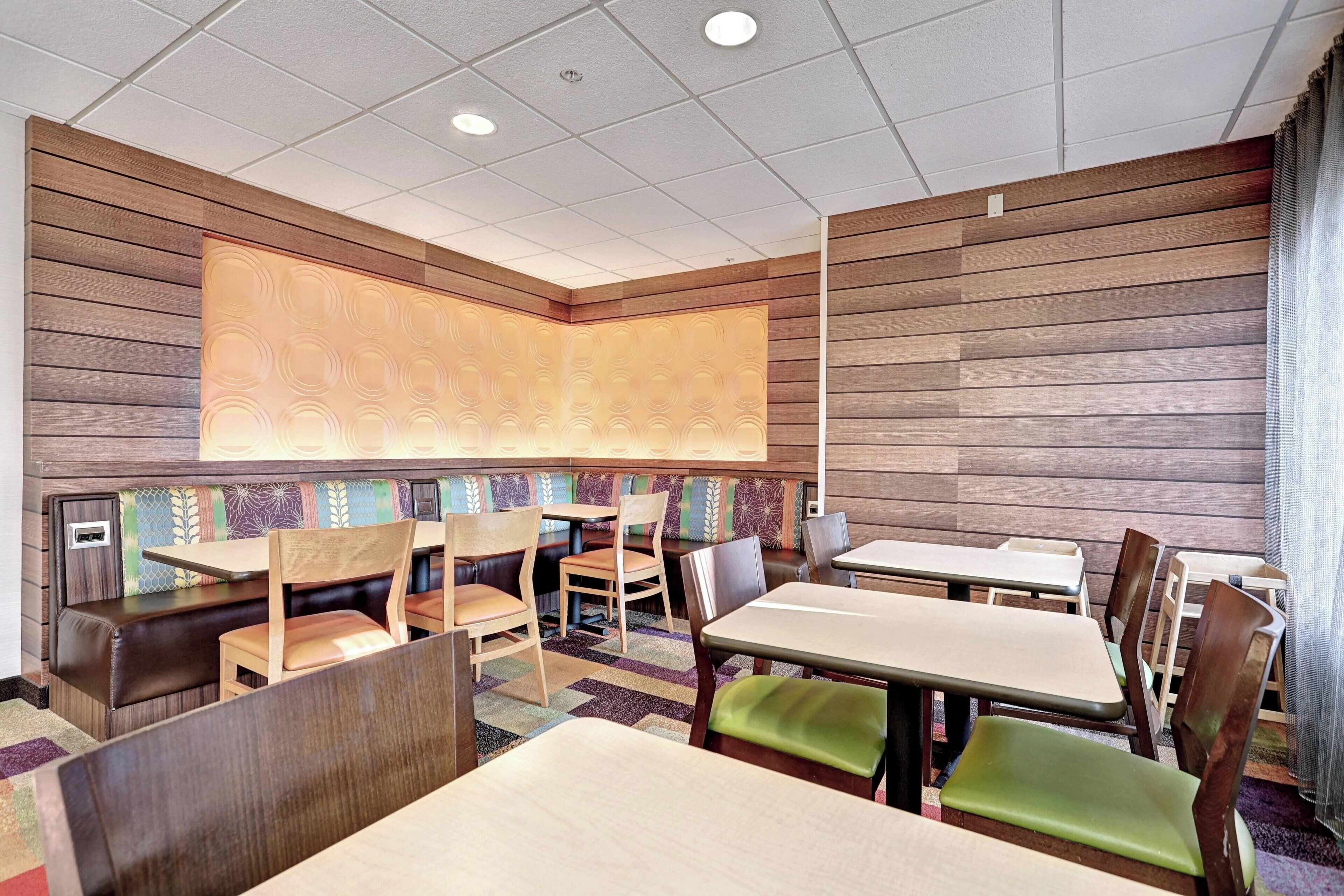 free daily continental breakfast