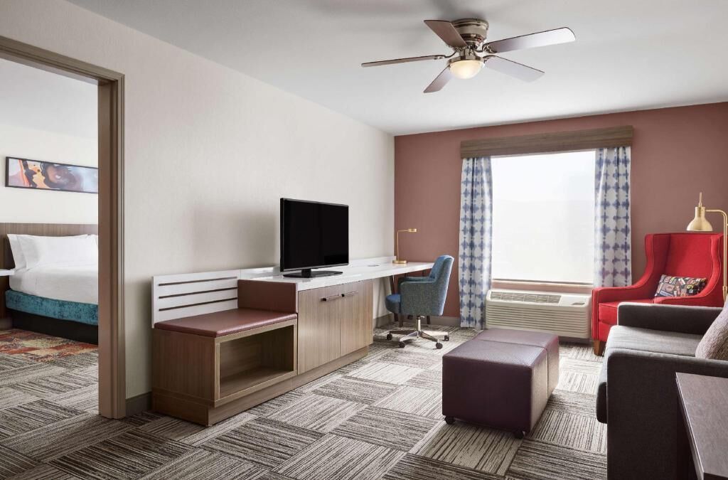 In-room safe, desk, iron/ironing board, free cribs/infant beds