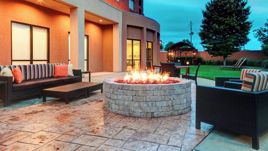 Courtyard by Marriott Anniston Oxford