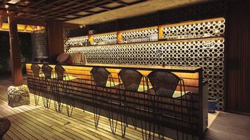 Bar (en la propiedad)