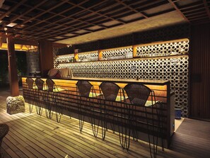 Bar (on property) - Yulia Village Inn (Ubud)